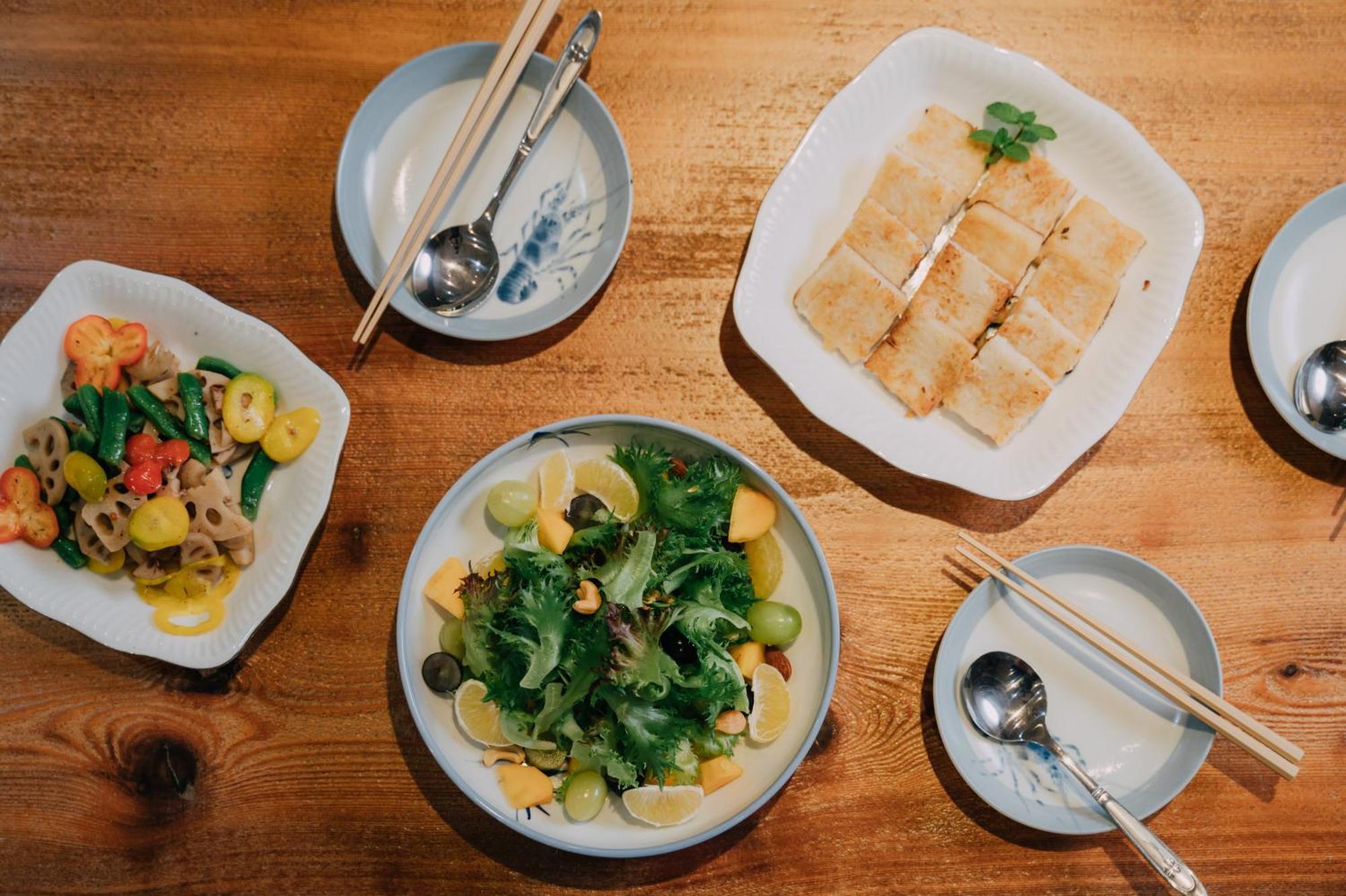 藴慢築 茶花藝主題民宿 Yun Man Zhu Homestay Gongguan Luaran gambar